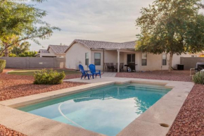 Cozy house near stadium with pool heater, BBQ
